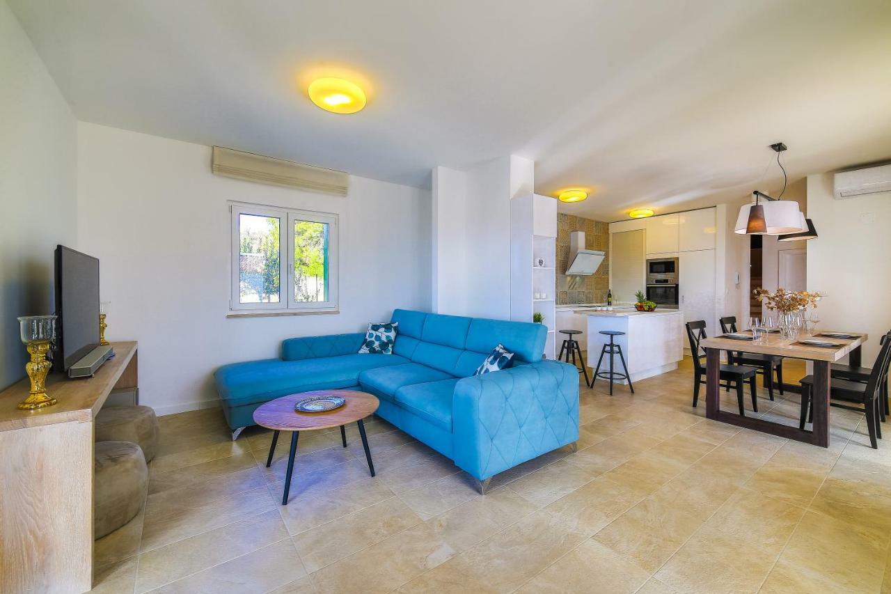 Villa Eni Primosten Bagian luar foto