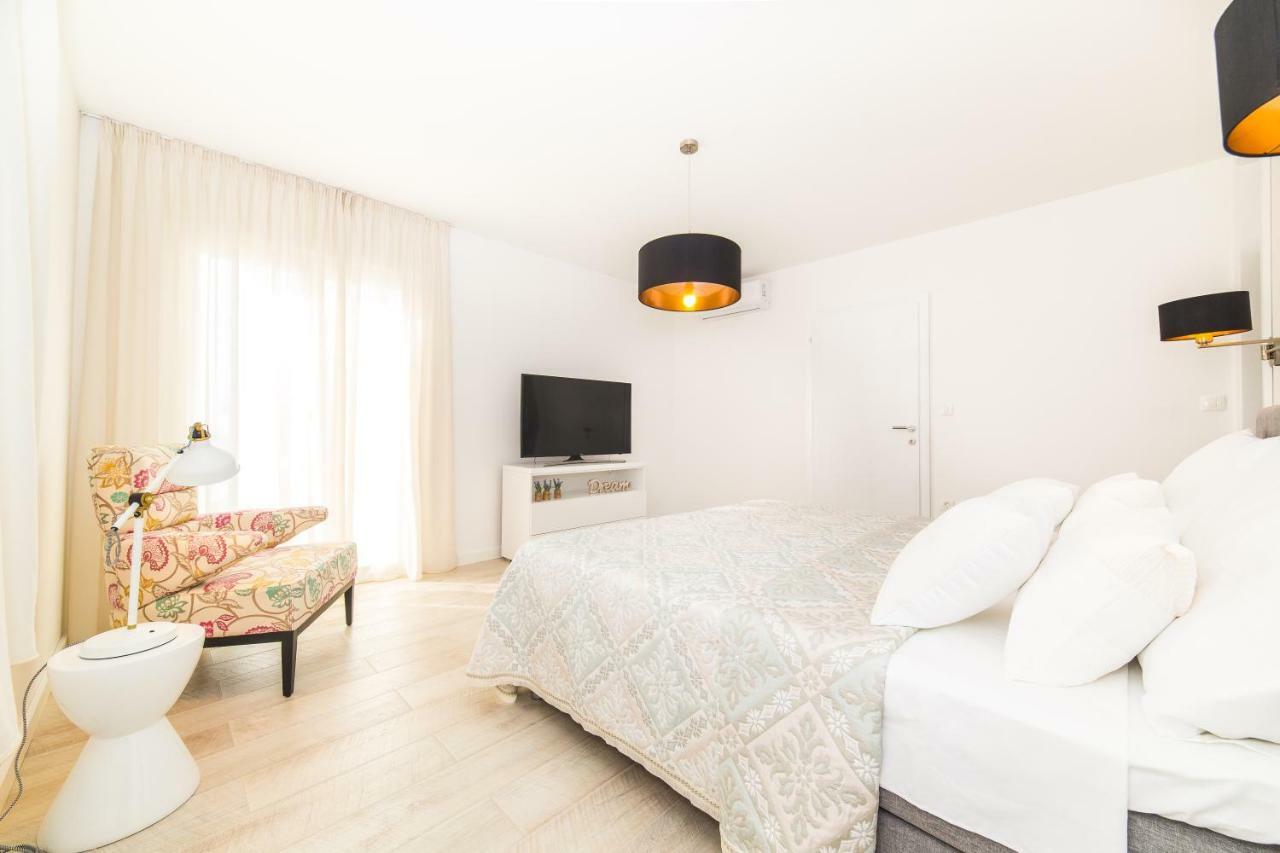 Villa Eni Primosten Bagian luar foto