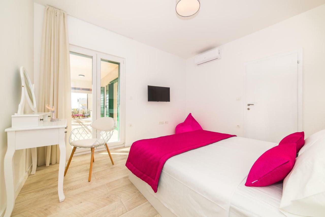 Villa Eni Primosten Bagian luar foto