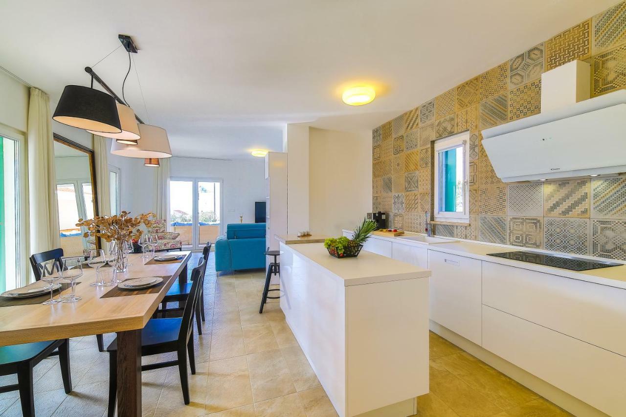 Villa Eni Primosten Bagian luar foto