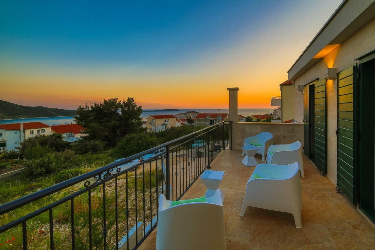 Villa Eni Primosten Bagian luar foto